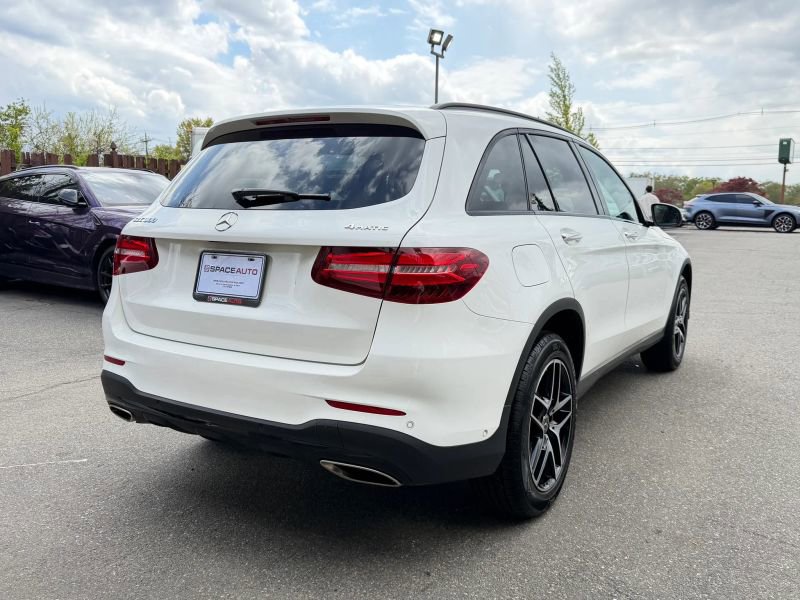 Used 2019 Mercedes-Benz GLC 300 4MATIC image 6