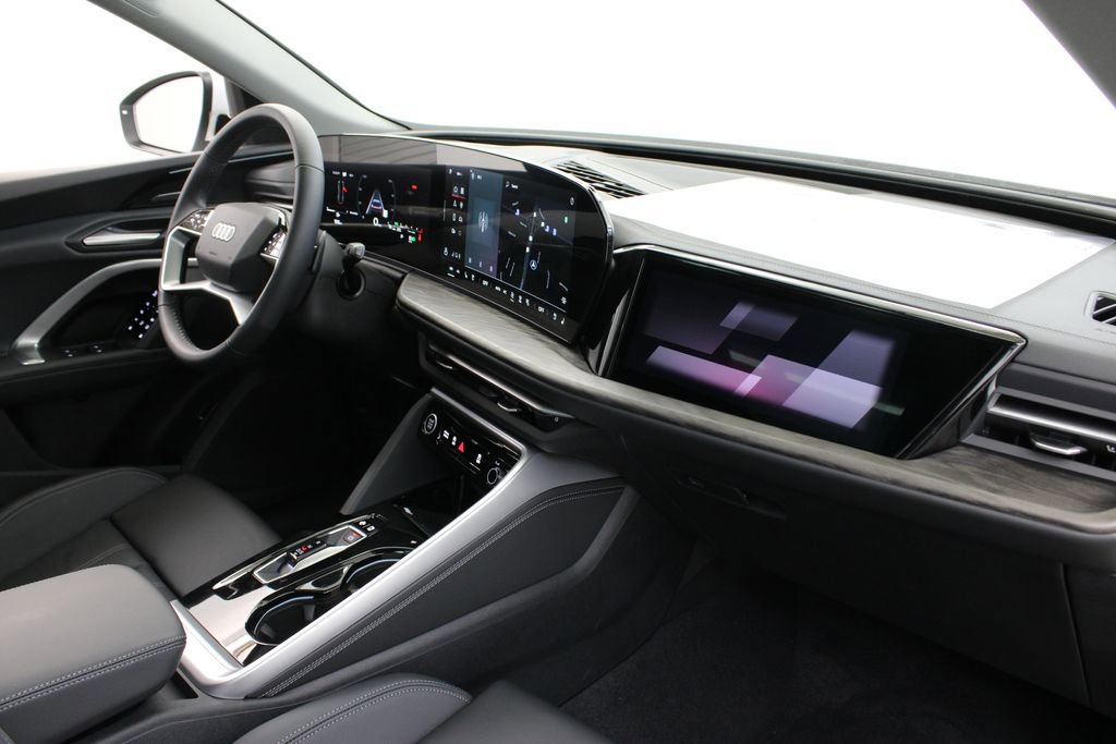 New 2025 Audi Q5 Prestige image 24