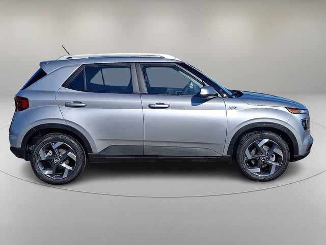 New 2026 Hyundai Venue SEL FWD image 8