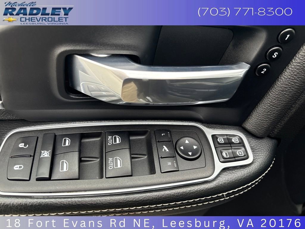 Used 2024 RAM 3500 Laramie image 22