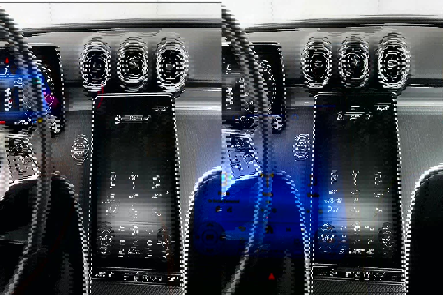 Used 2022 Mercedes-Benz C 300 4MATIC Sedan image 6