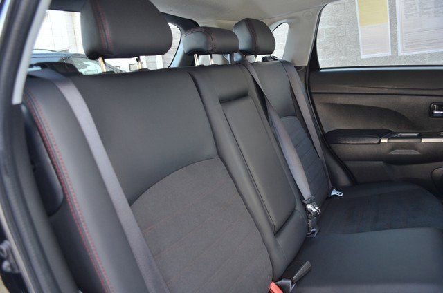 Used 2024 Mitsubishi Outlander Sport SE image 34