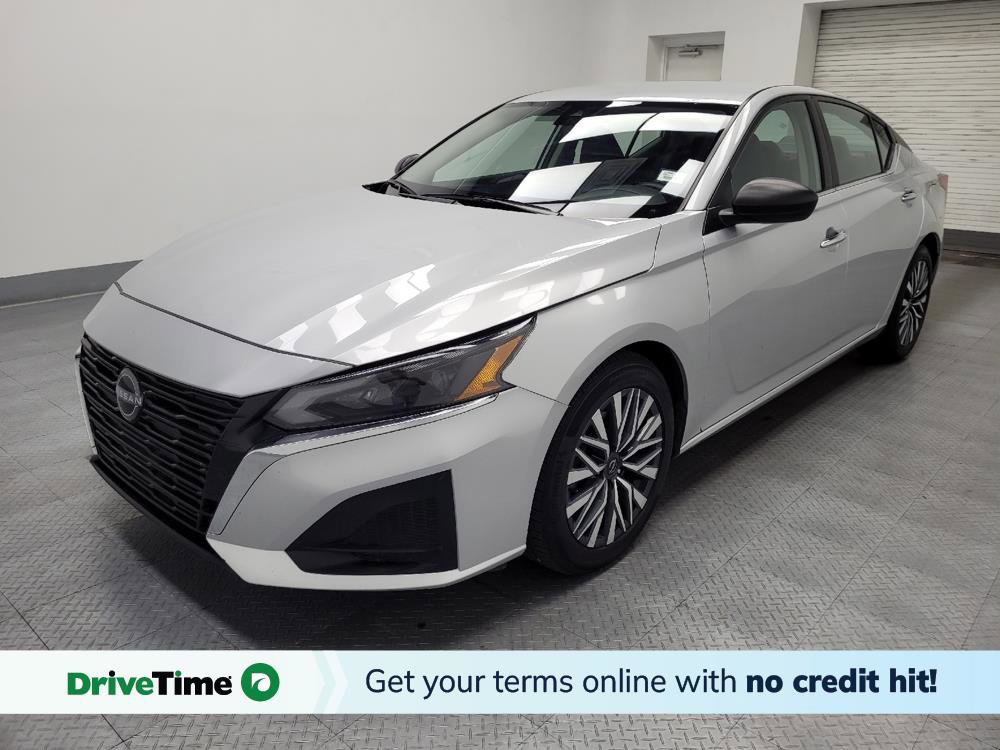 Used 2024 Nissan Altima 2.5 SV image 1
