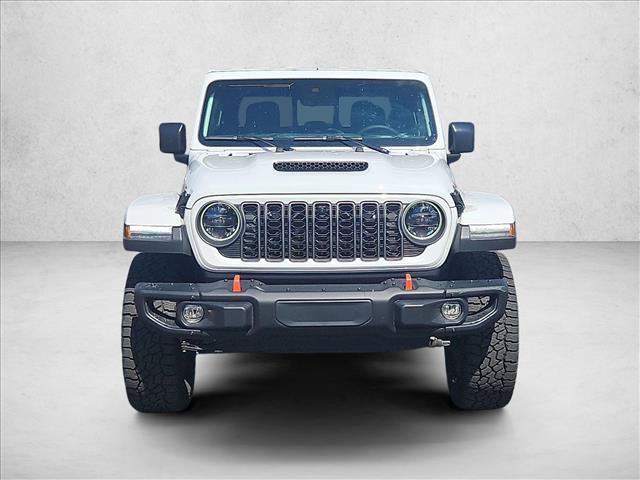 Used 2025 Jeep Gladiator Mojave AWD/4WD image 2