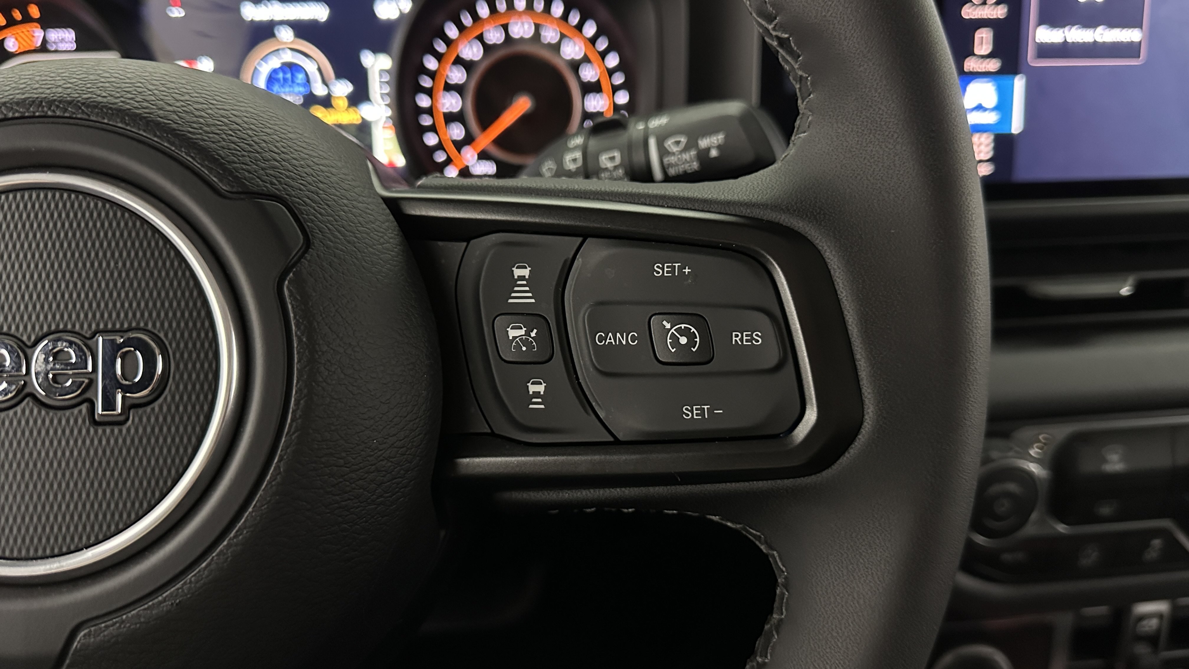 Used 2025 Jeep Wrangler Unlimited Rubicon AWD/4WD image 15