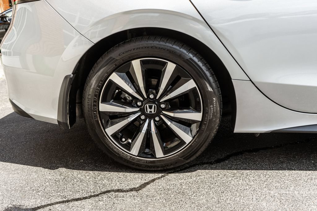 Used 2024 Honda Civic EX-L image 29