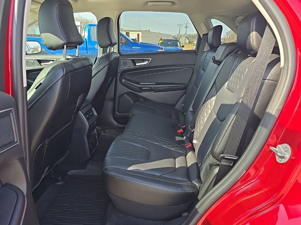 Used 2024 Ford Edge Titanium w/ Equipment Group 301A image 19