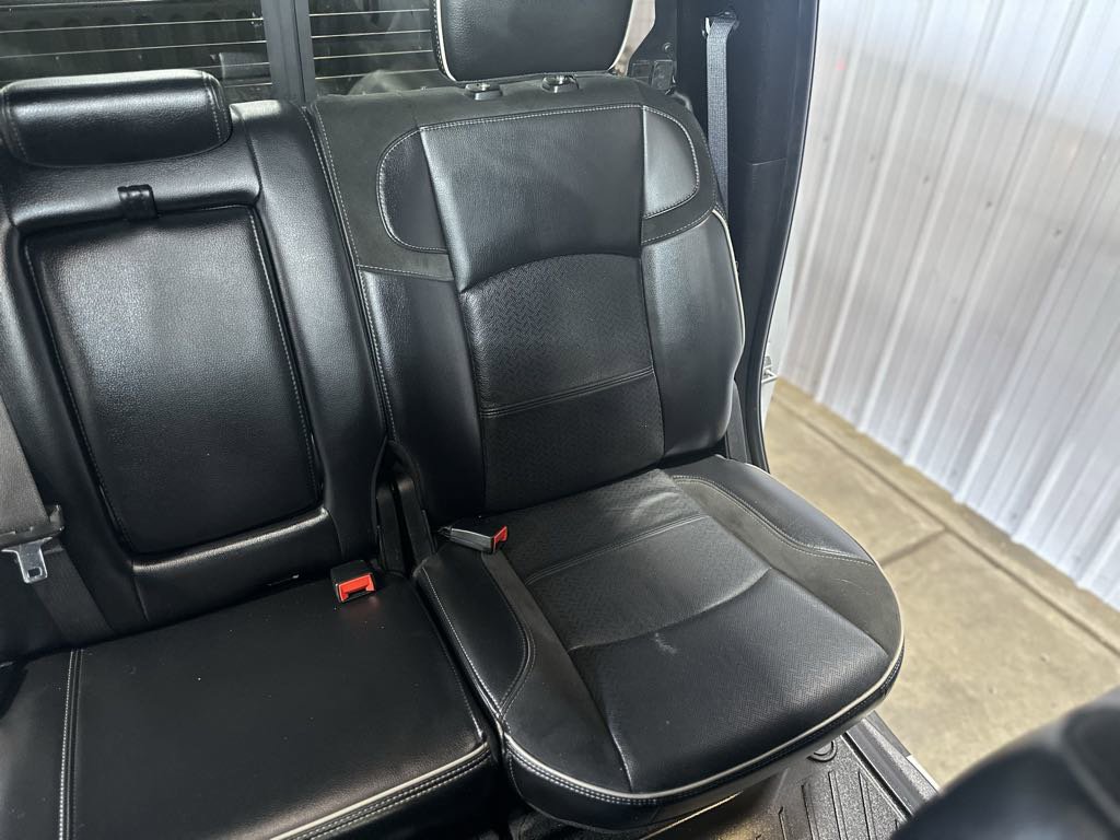 Used 2020 RAM 3500 Laramie image 19