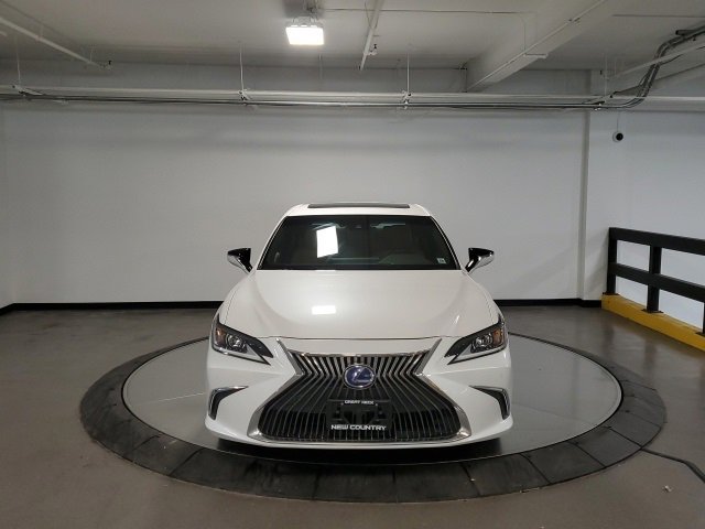Used 2021 Lexus ES 300h w/ Premium Package image 3