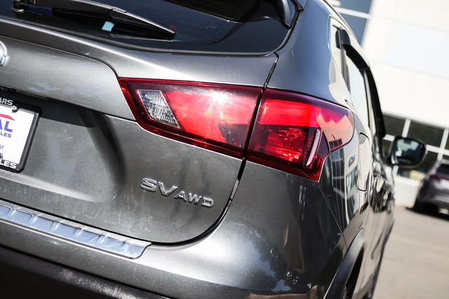 Used 2017 Nissan Rogue Sport SV w/ SV All-Weather Package AWD/4WD image 12