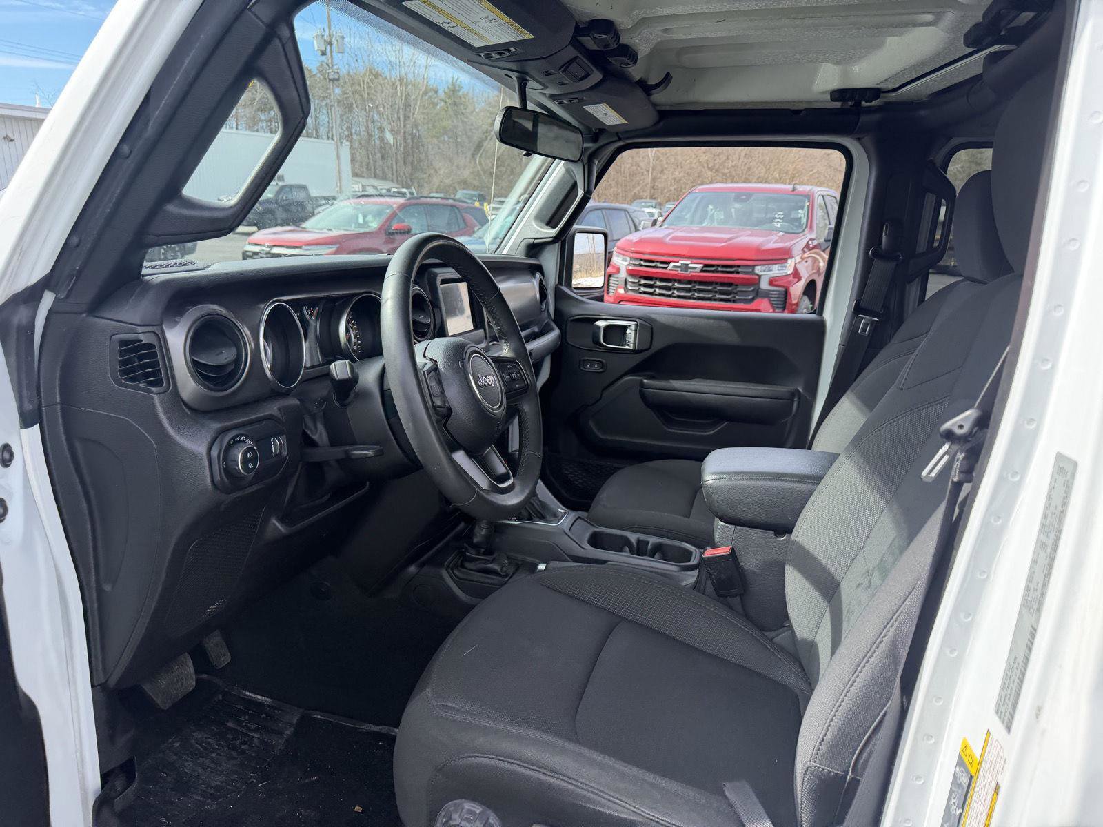 Used 2023 Jeep Gladiator Sport image 10