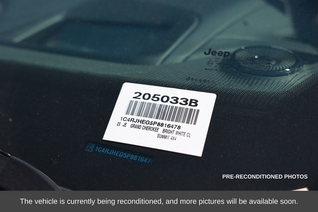 Used 2023 Jeep Grand Cherokee Summit w/ Adv Protech Group IV image 18