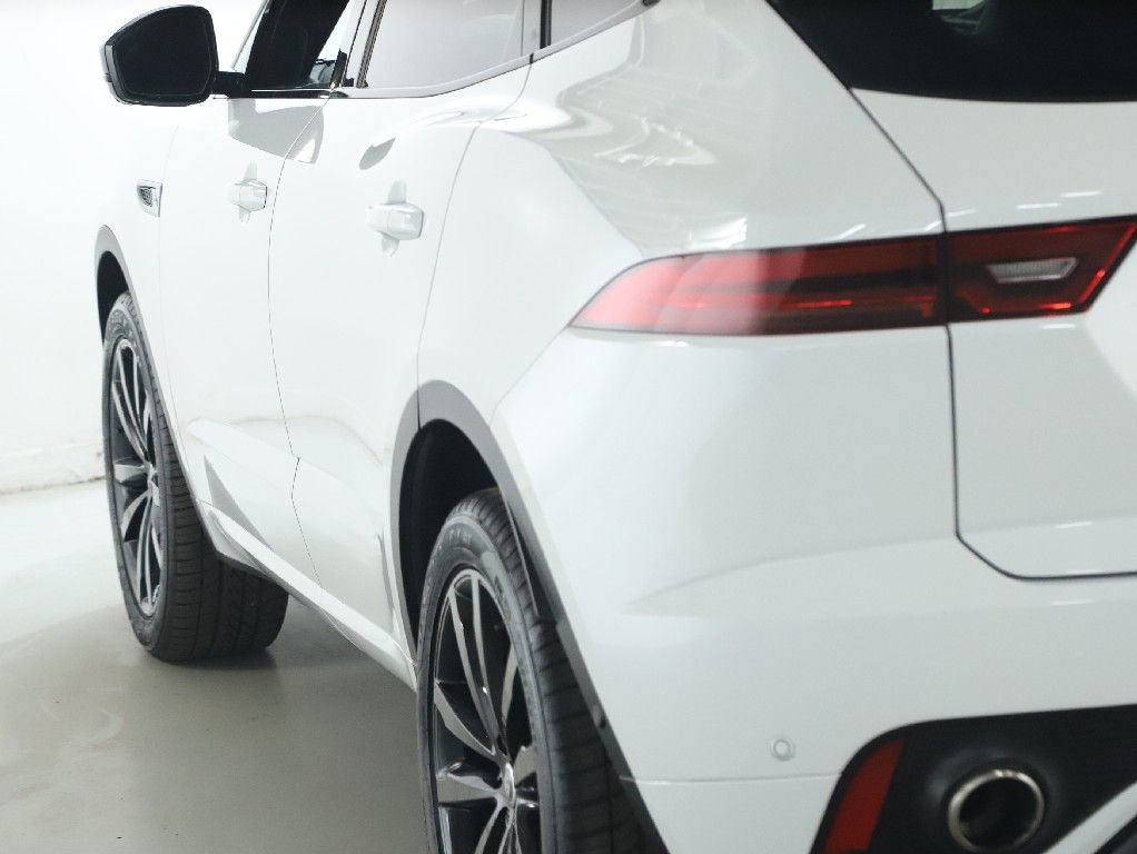 Certified 2024 Jaguar E-PACE R-Dynamic SE image 6