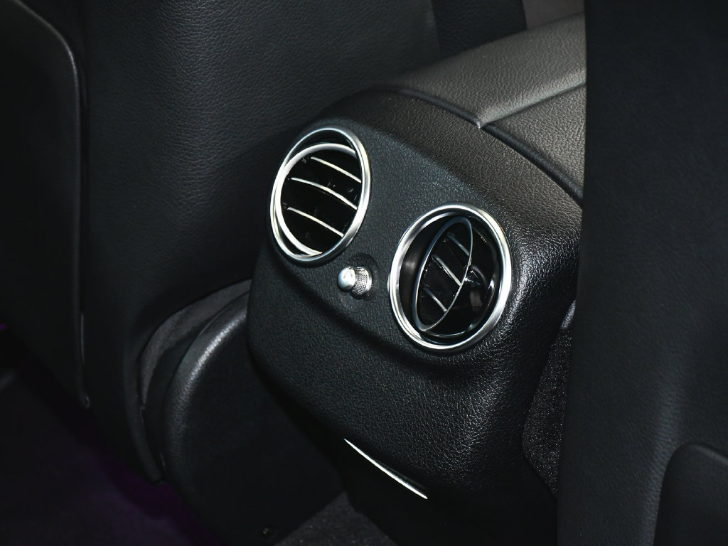 Used 2021 Mercedes-Benz E 350 4MATIC Sedan image 59