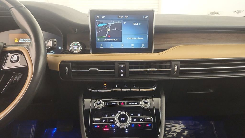 Used 2022 Lincoln Corsair Reserve w/ Luxury Package AWD/4WD image 13