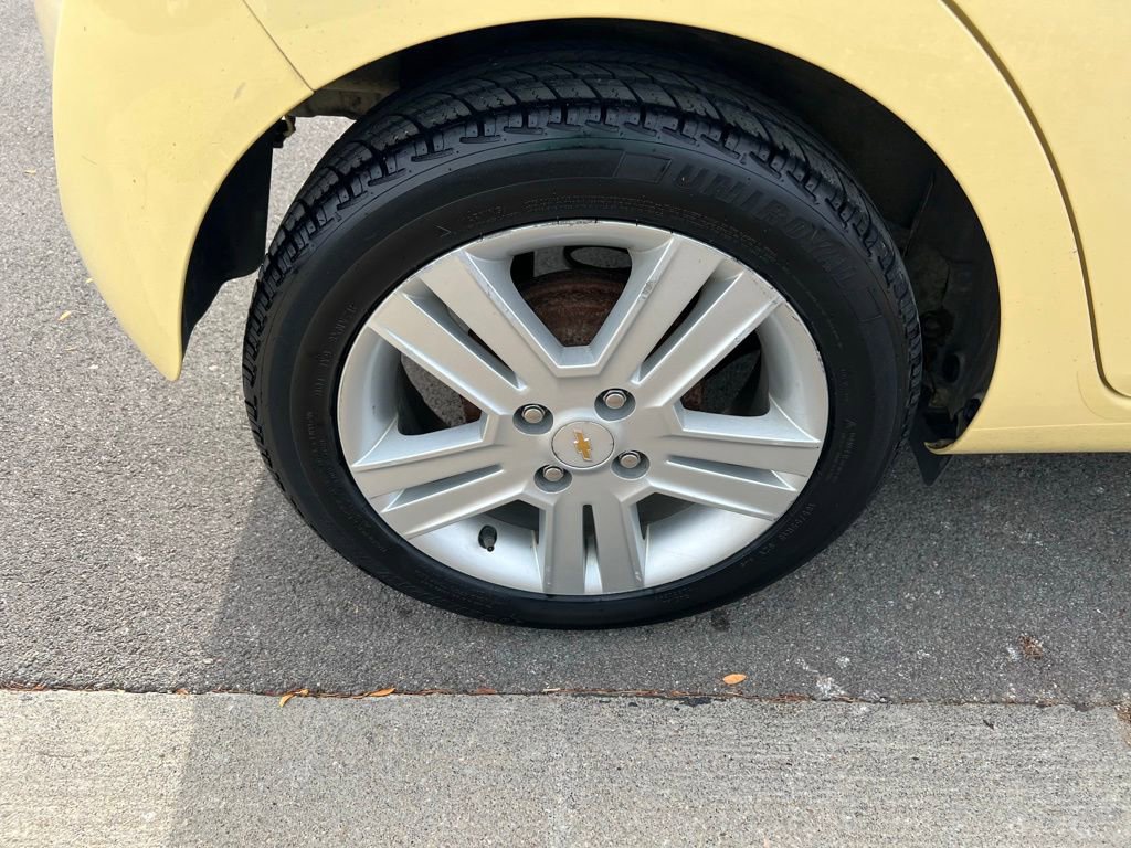 Used 2014 Chevrolet Spark LT image 10