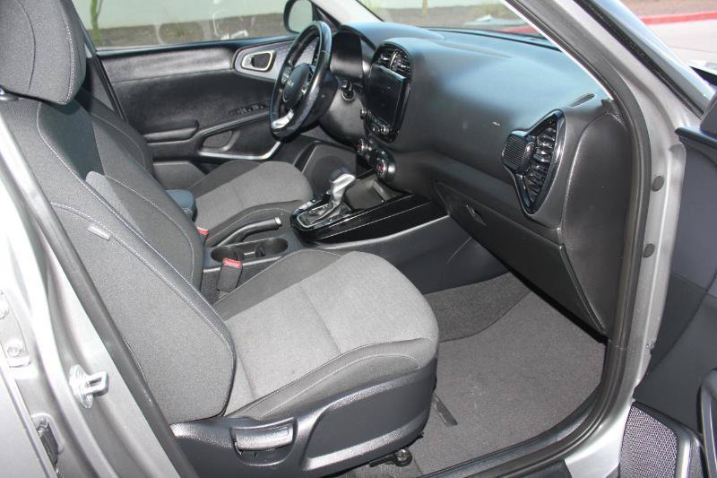 Used 2023 Kia Soul EX FWD image 17