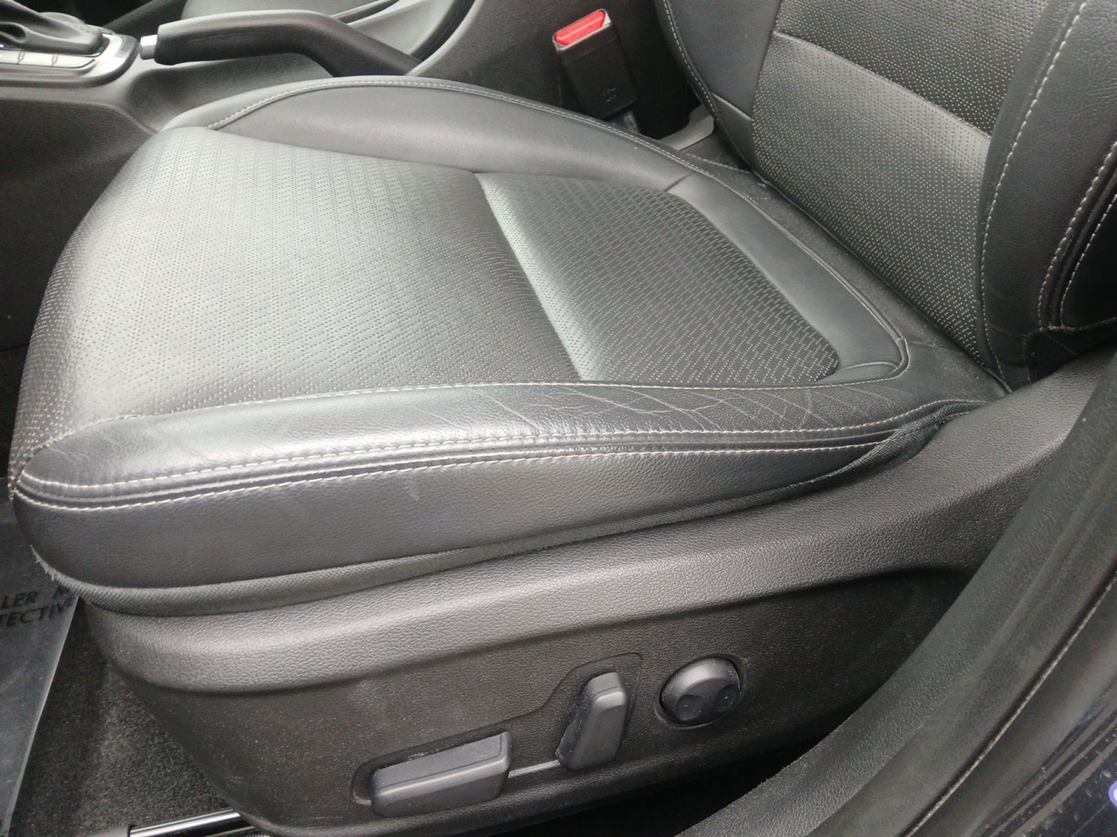 Used 2020 Hyundai Kona Limited AWD/4WD image 19