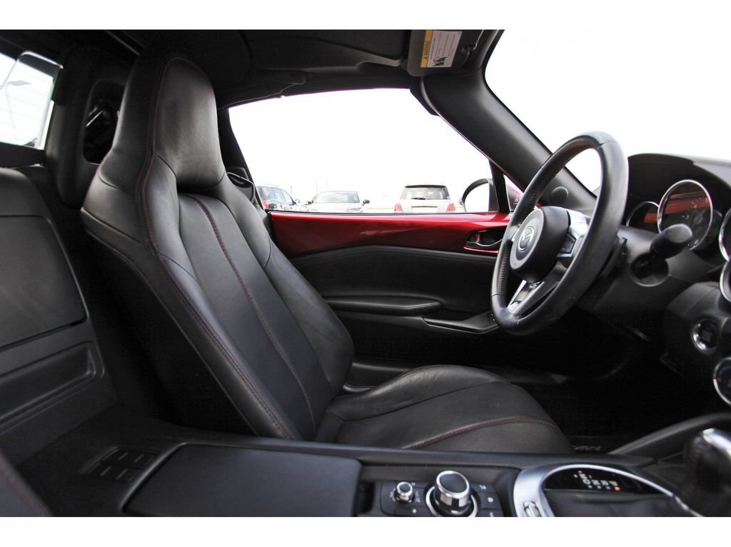 Used 2019 MAZDA MX-5 Miata RF Grand Touring RWD image 15