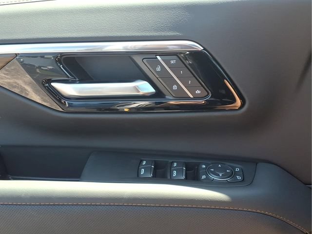 New 2026 Chevrolet Suburban High Country AWD/4WD image 14