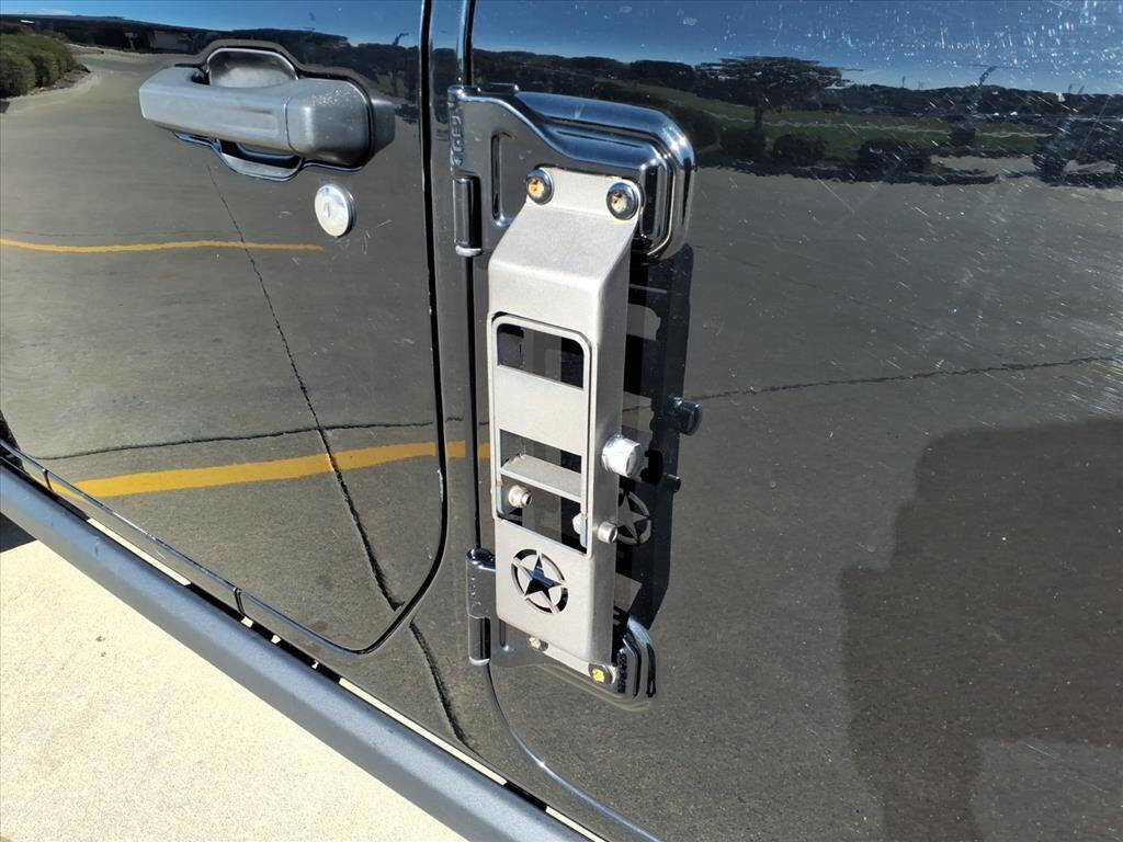 Used 2021 Jeep Wrangler Unlimited Sport image 24