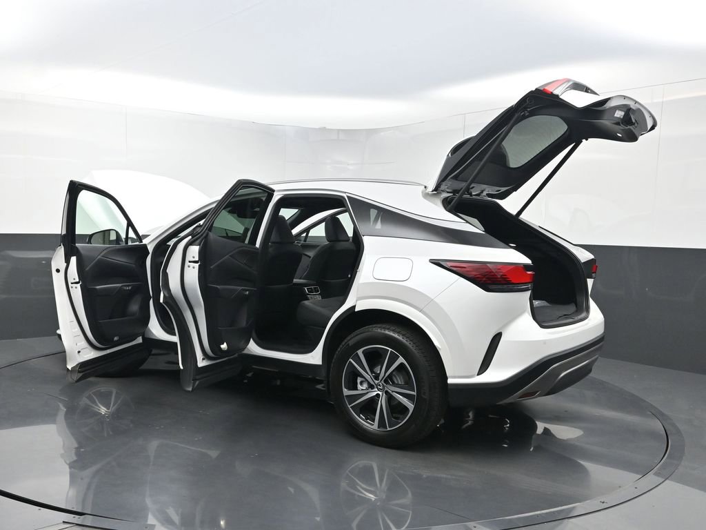 Used 2023 Lexus RX 350h w/ Accessory Package (Z1) image 38