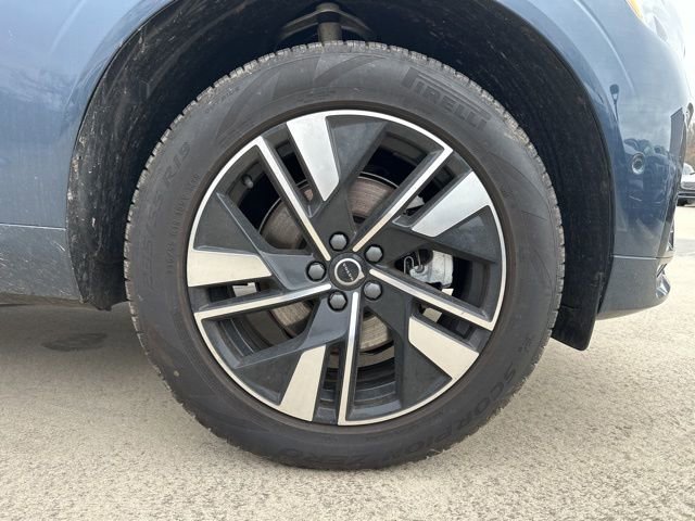 New 2026 Volvo XC60 B5 Plus w/ Protection Package Premier AWD/4WD image 9