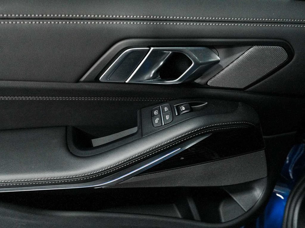 Used 2026 BMW X7 M60i AWD/4WD image 15