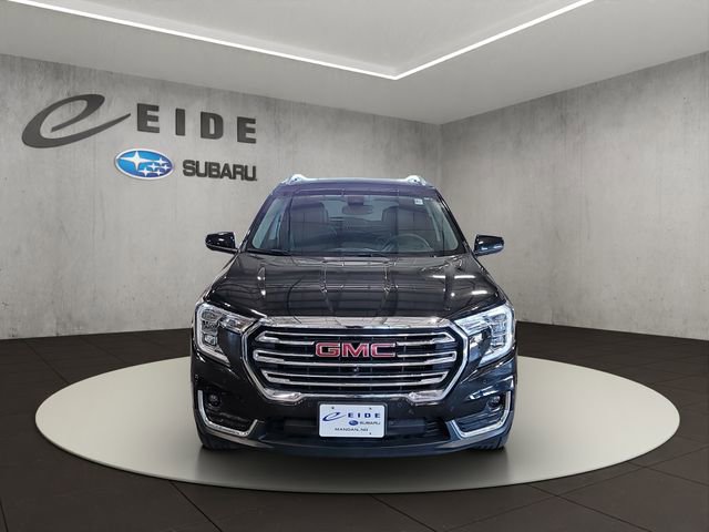 Used 2024 GMC Terrain SLT w/ Infotainment Package II AWD/4WD image 9