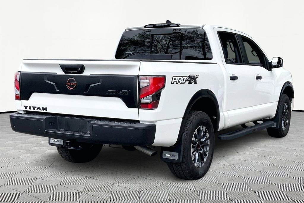 Used 2024 Nissan Titan PRO-4X w/ Off Road Protection Package image 5