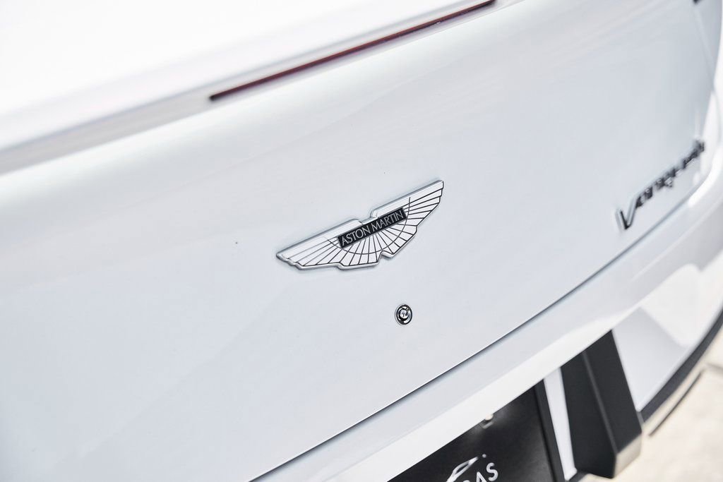 Used 2017 Aston Martin Vanquish S RWD image 16