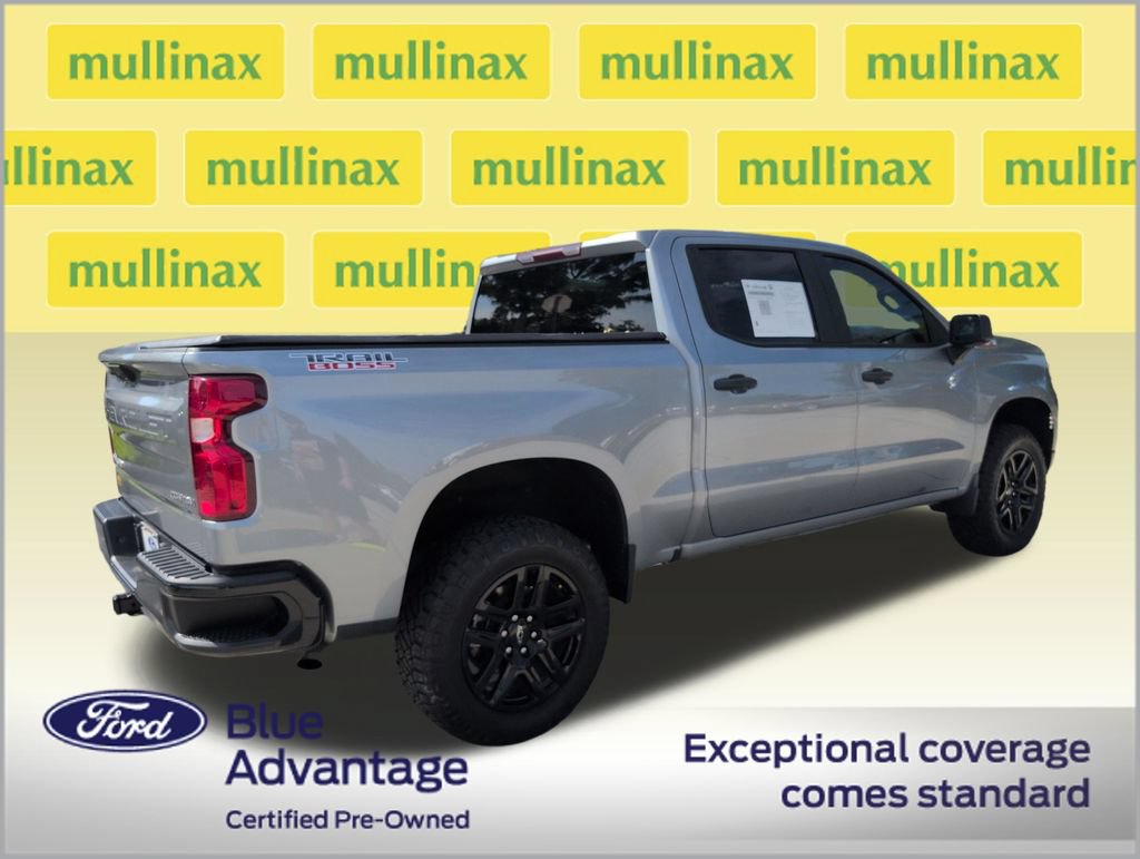 Used 2025 Chevrolet Silverado 1500 Custom Trail Boss AWD/4WD image 3