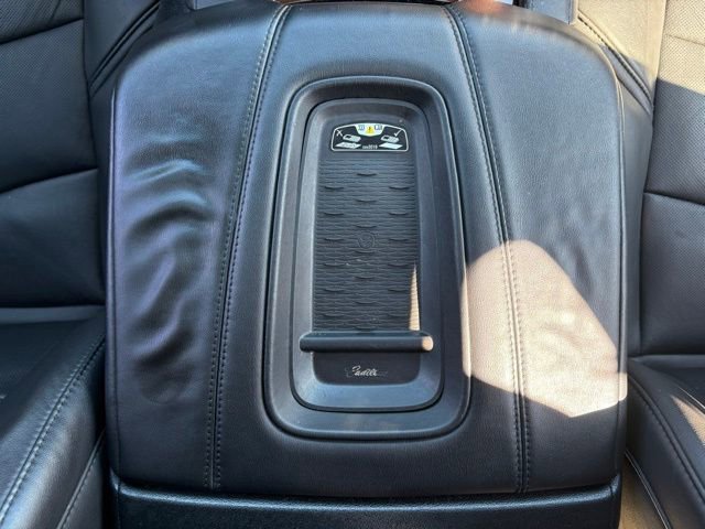 Used 2016 Cadillac Escalade Luxury image 21