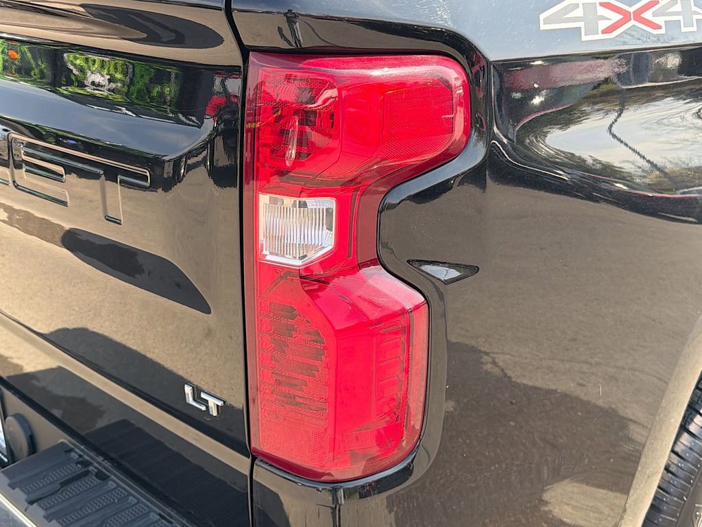 Used 2023 Chevrolet Silverado 1500 LT w/ Protection Package image 11
