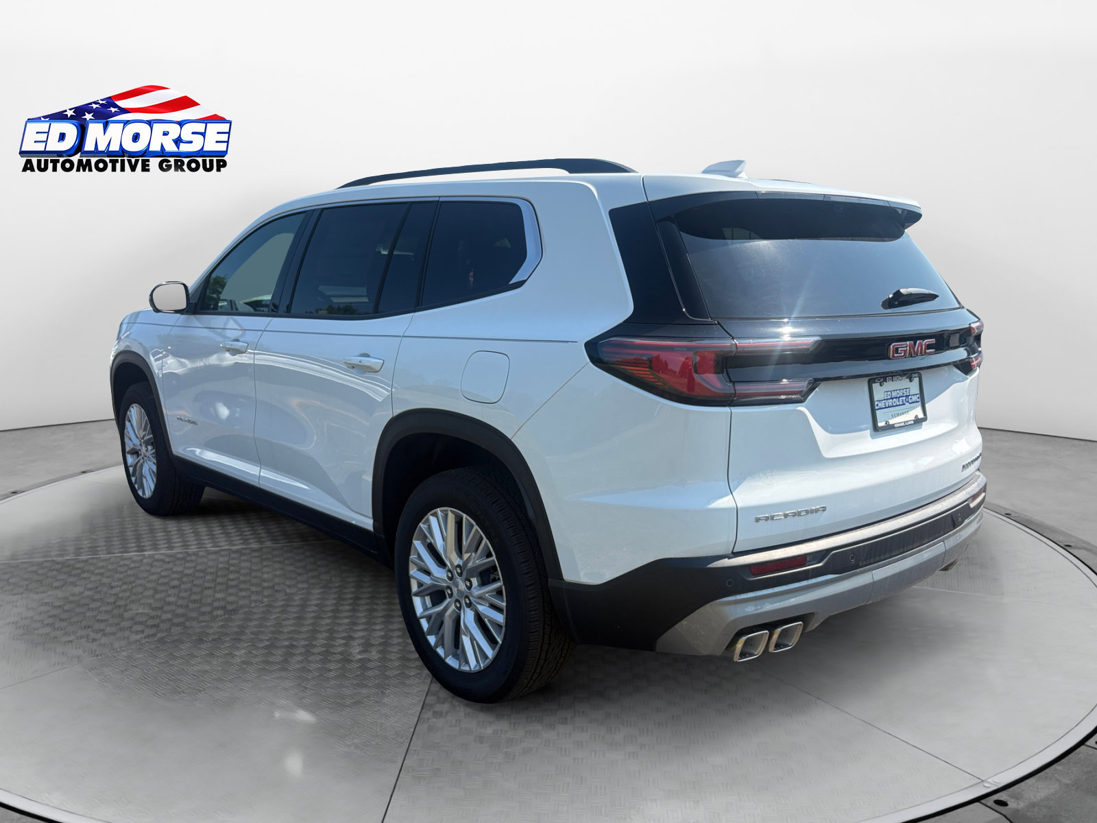 New 2026 GMC Acadia Elevation w/ Elevation Premium Package FWD image 3