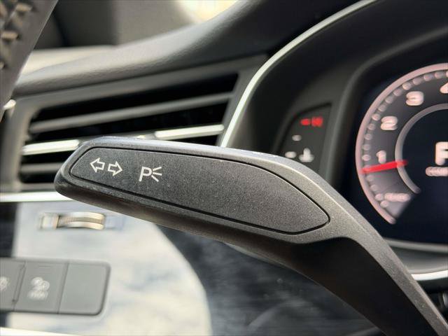 Used 2019 Audi Q8 Premium Plus w/ Premium Plus AWD/4WD image 27