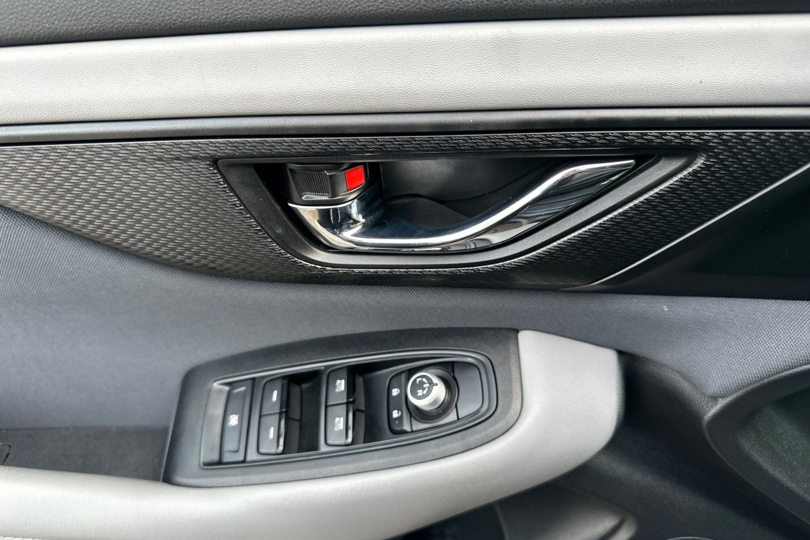 Used 2022 Subaru Outback Premium image 10