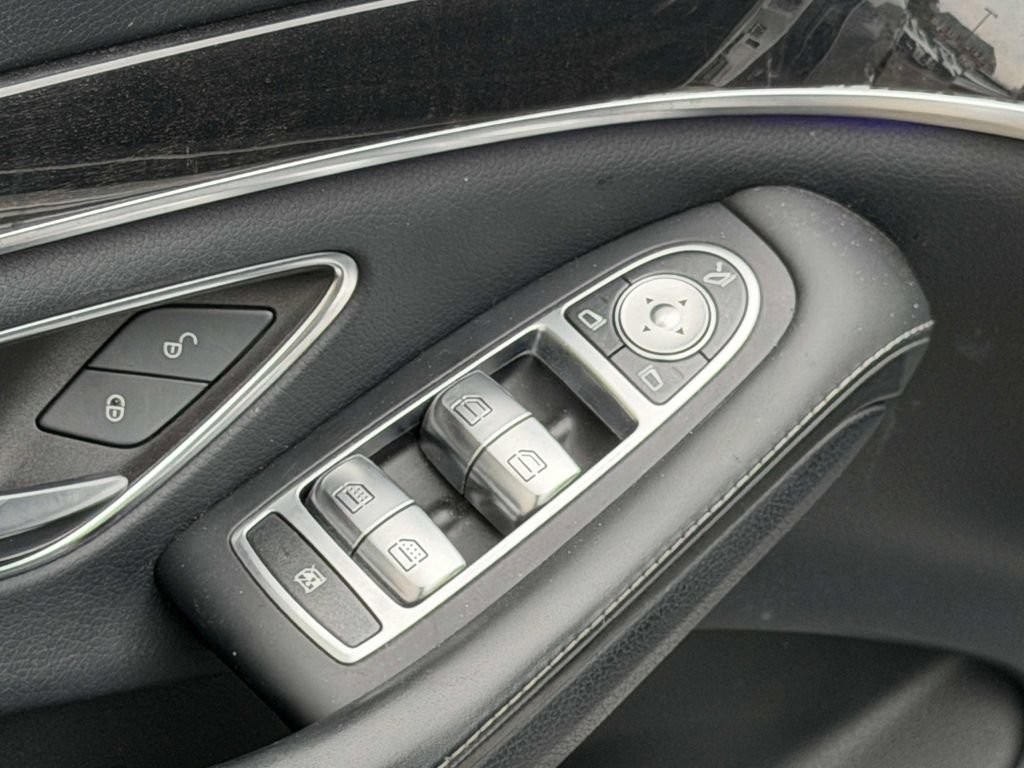 Used 2019 Mercedes-Benz S 560 4MATIC Sedan image 28