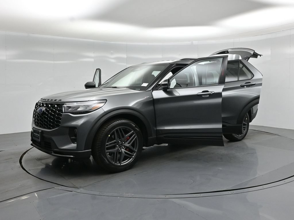 New 2026 Ford Explorer ST-Line w/ ST-Line Street Pack AWD/4WD image 32