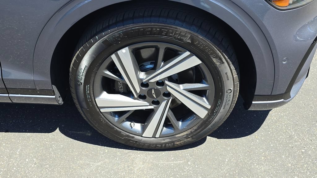 Used 2026 Genesis GV70 3.5T Sport Advanced AWD/4WD image 9