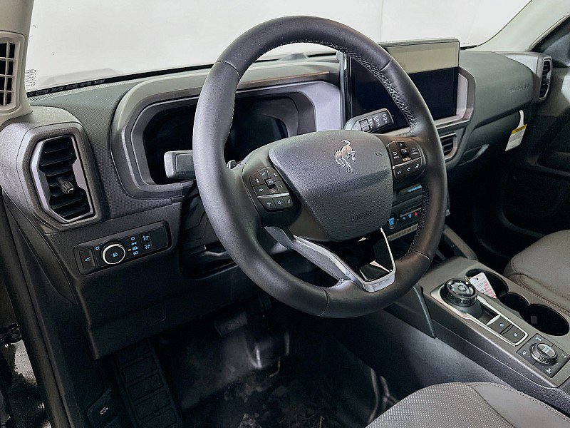 New 2025 Ford Bronco Sport Badlands image 9
