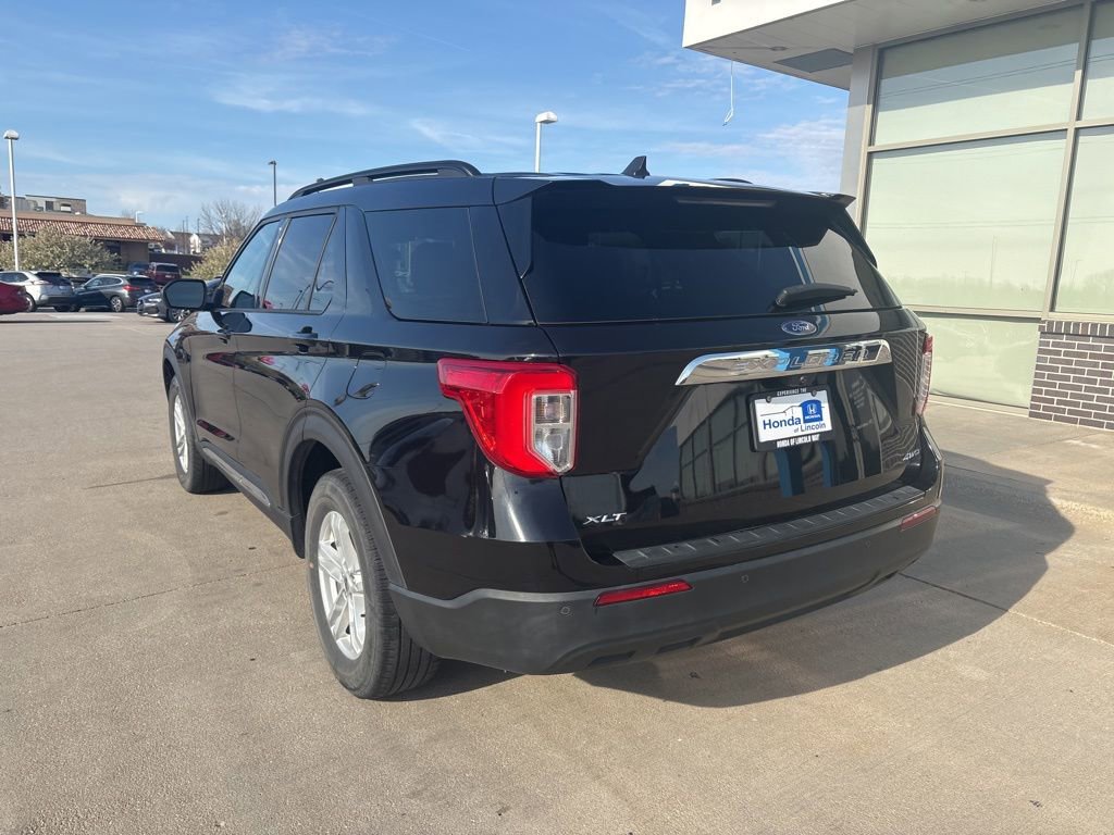Used 2021 Ford Explorer XLT image 7