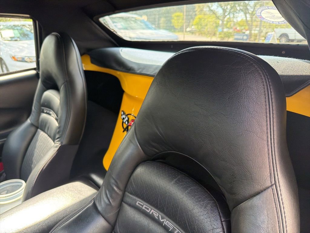 Used 2002 Chevrolet Corvette Convertible w/ Preferred Equipment Group2 image 10