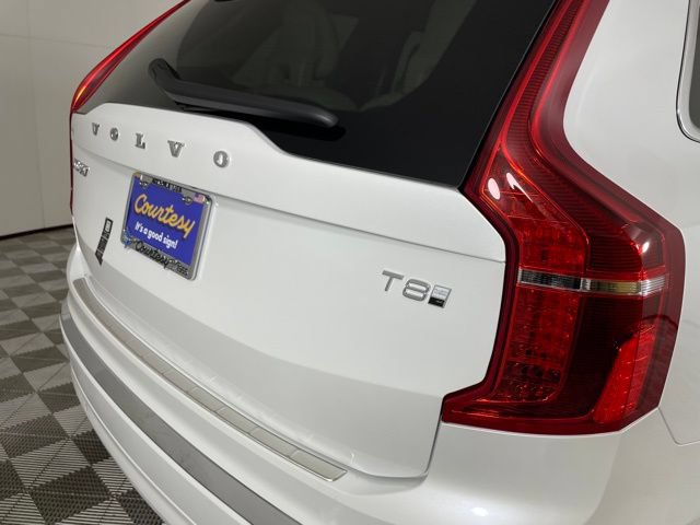 Certified 2025 Volvo XC90 T8 Plus w/ Protection Package Premier AWD/4WD image 15