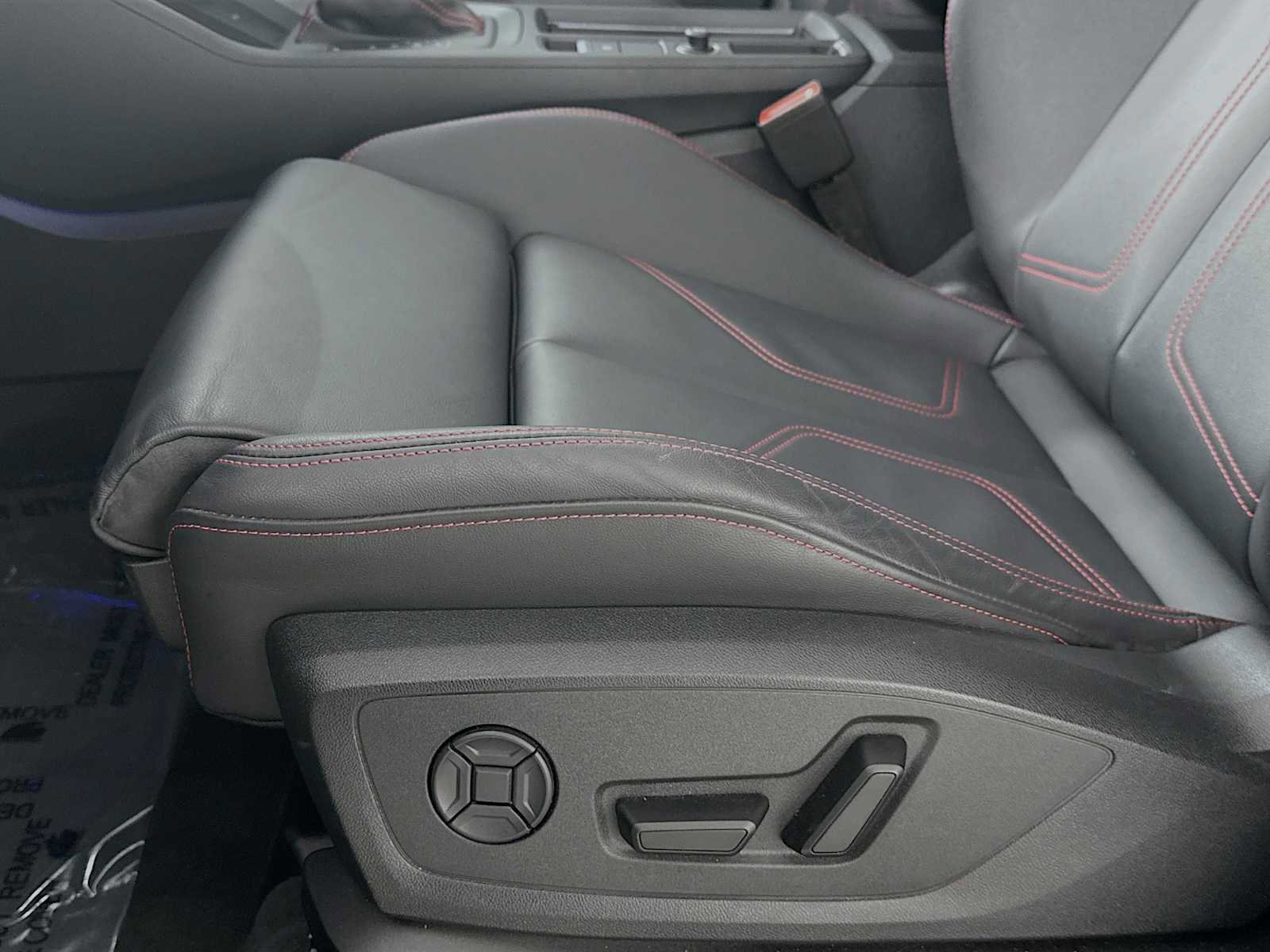 Certified 2025 Audi Q3 2.0T Premium Plus w/ Premium Plus Package AWD/4WD image 18