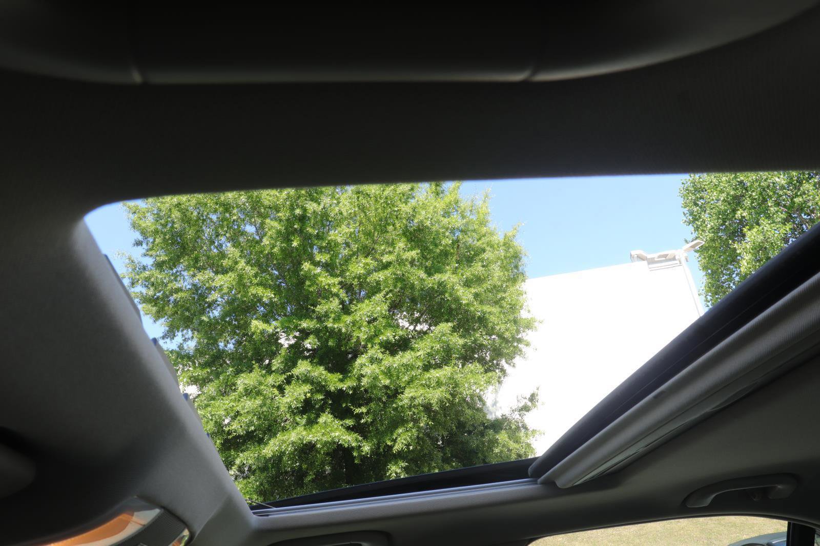 Used 2013 Mercedes-Benz C 250 Luxury image 20