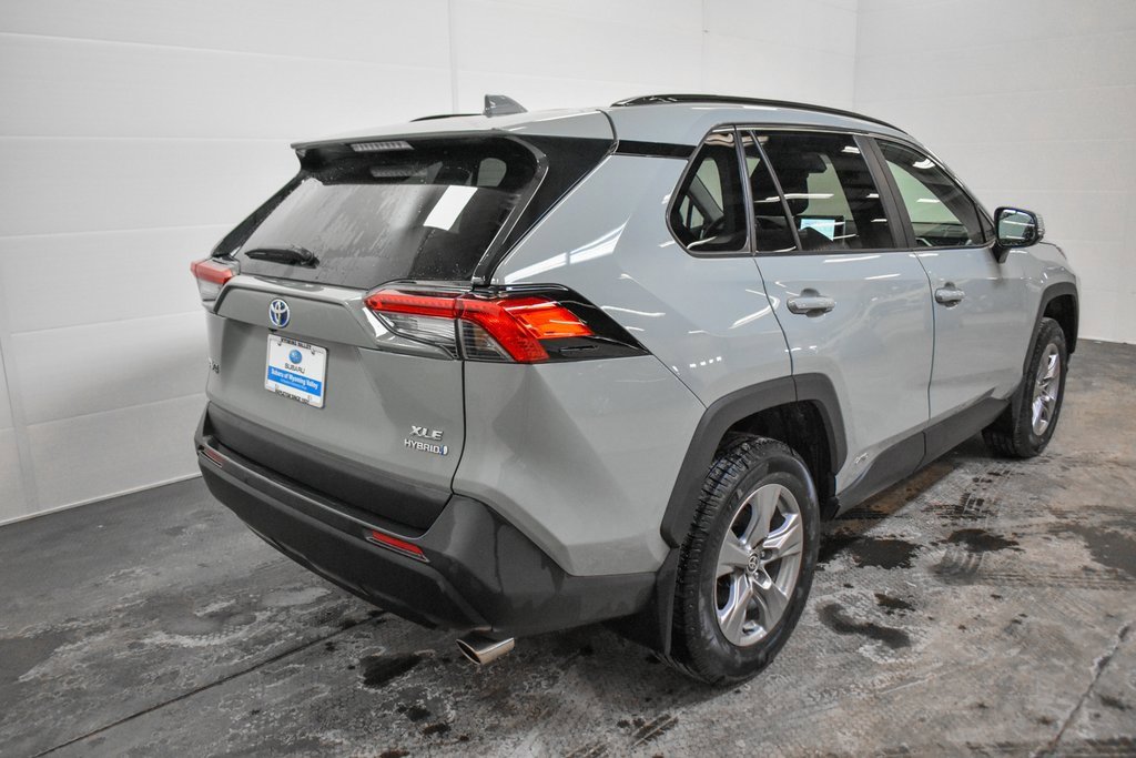 Used 2023 Toyota RAV4 XLE image 5