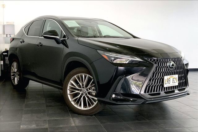 Used 2025 Lexus NX 350 AWD w/ Luxury Package image 2