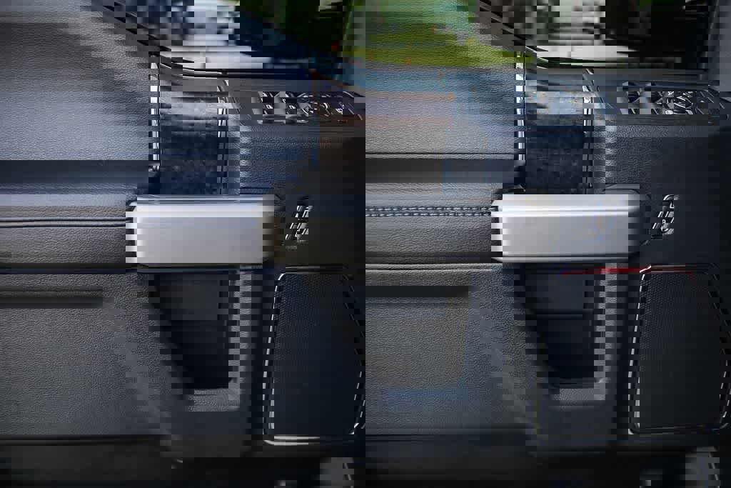 Used 2022 Ford F250 Lariat w/ Tremor Off-Road Package image 22