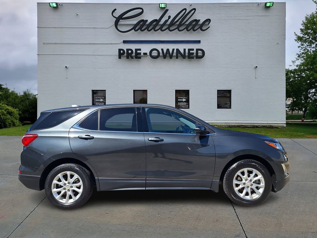 Used 2018 Chevrolet Equinox LT image 2